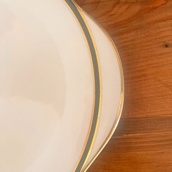 Discontinued Royal Doulton Oxford Green Gold-Trim 11" Cake Plate RARE - Picture 2 of 4